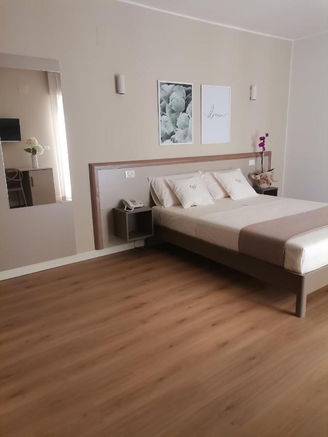Dimora Donna Dora - Albergo Diffuso San Martino in Pensilis Exteriér fotografie