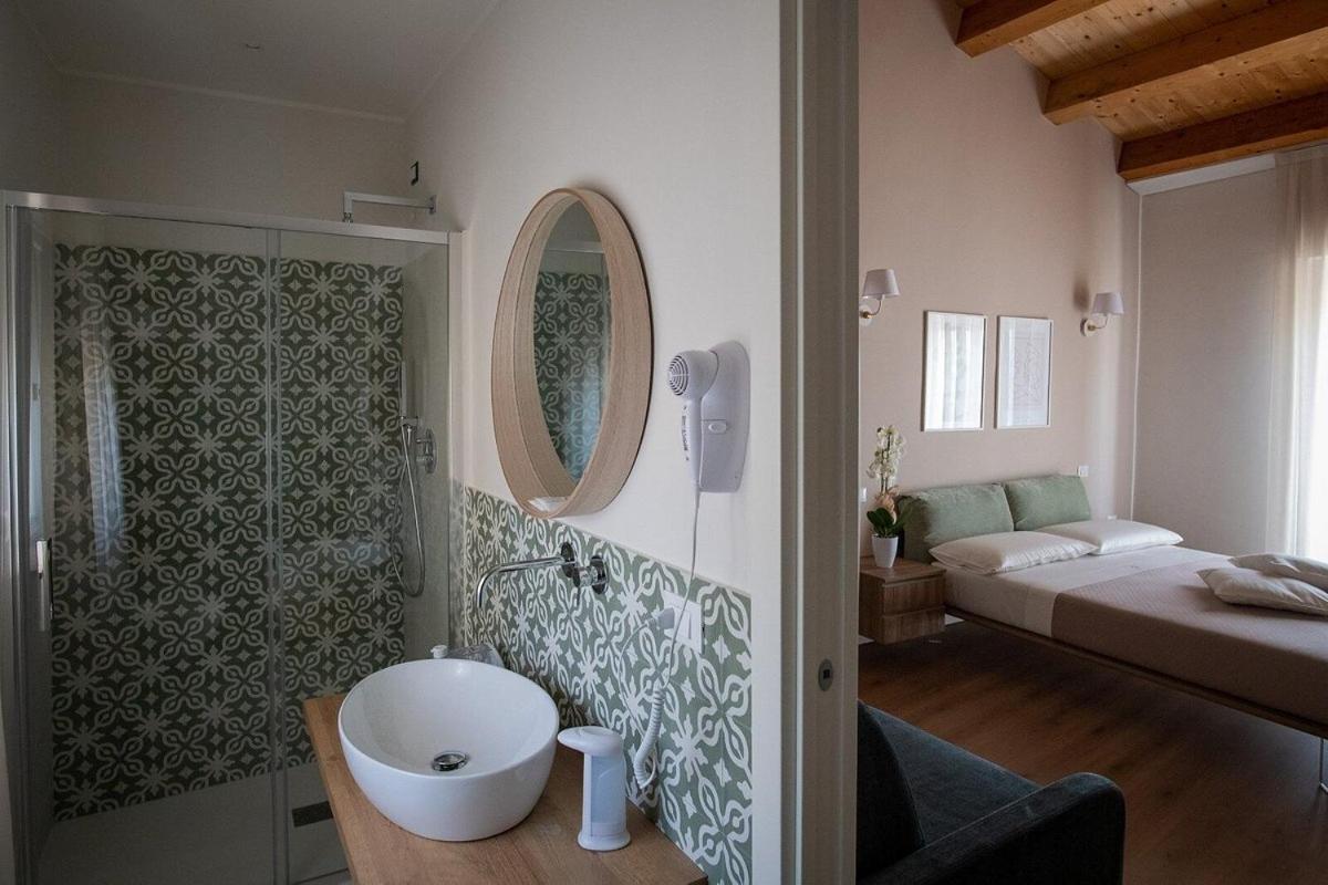Dimora Donna Dora - Albergo Diffuso San Martino in Pensilis Exteriér fotografie